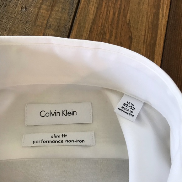 Calvin Klein Dress Shirt. - Picture 2 of 3